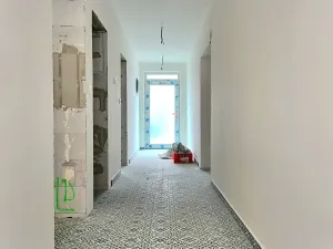 Prodej apartmánu, Boleradice, 213 m2