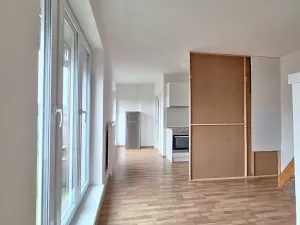 Pronájem bytu 1+kk, Praha - Holešovice, Malá Plynární, 29 m2