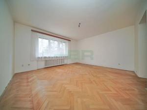 Prodej bytu 3+1, Praha - Kbely, Studená, 75 m2