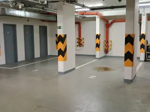 Pronájem garážového stání, Praha - Košíře, Od Vysoké, 12 m2