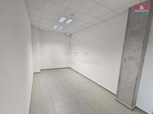 Pronájem kanceláře, Nupaky, Komerční, 400 m2