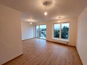 Prodej bytu 2+kk, Praha - Hostavice, Českobrodská, 54 m2