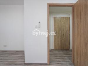 Pronájem bytu 2+kk, Louny, Jablonského, 41 m2