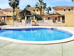 Prodej vily, Torrevieja, Španělsko, 100 m2