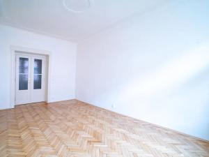 Pronájem bytu 1+kk, Praha - Vinohrady, Lužická, 34 m2