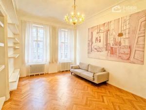 Pronájem bytu 3+1, Praha - Vinohrady, Balbínova, 95 m2