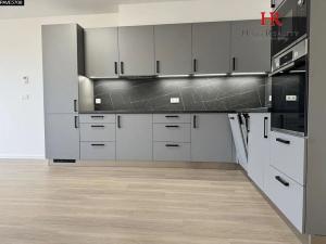 Pronájem bytu 3+kk, Benešov, 102. pluku, 92 m2