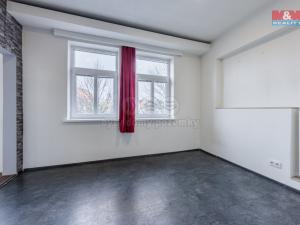 Prodej bytu 1+1, Karlovy Vary - Stará Role, Jabloňová, 49 m2