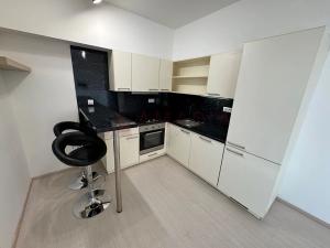 Prodej bytu 1+kk, Praha - Letňany, Frýdecká, 29 m2