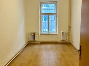 Prodej kanceláře, Praha - Libeň, Turnovská, 75 m2