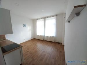 Pronájem bytu 2+kk, Náchod, Komenského, 45 m2