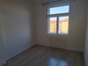 Pronájem bytu 3+kk, Praha - Žižkov, Basilejské náměstí, 93 m2