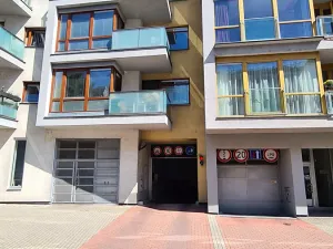 Pronájem garážového stání, Praha - Podolí, Nedvědovo náměstí, 30 m2