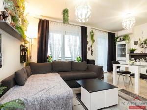 Prodej bytu 2+kk, Praha - Hloubětín, Nademlejnská, 51 m2