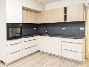 Pronájem bytu 2+kk, Hradec Králové, Pod Svahem, 63 m2