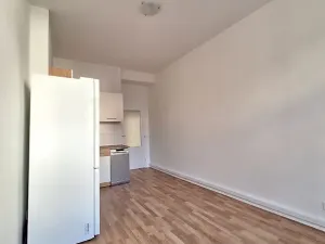 Pronájem bytu 2+kk, Praha - Vršovice, Finská, 43 m2