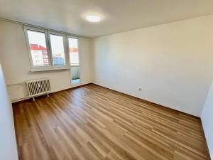 Pronájem bytu 2+kk, Mladá Boleslav, náměstí Republiky, 56 m2