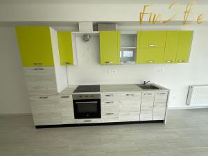 Prodej bytu 2+kk, Karlovy Vary - Bohatice, Dubová, 77 m2