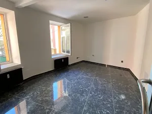 Pronájem obchodního prostoru, Jablonec nad Nisou, Podhorská, 90 m2