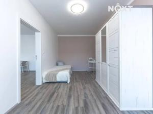 Prodej bytu 2+kk, Praha - Dolní Měcholupy, Honzíkova, 77 m2