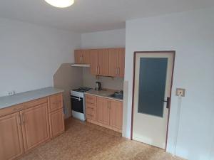 Prodej bytu 1+1, Klatovy, Na Chuchli, 40 m2