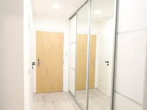 Prodej bytu 2+kk, Praha - Prosek, Lovosická, 45 m2