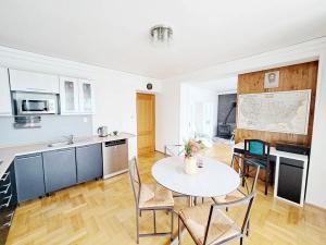 Pronájem bytu 2+kk, Dobrovice, Zahradní, 62 m2