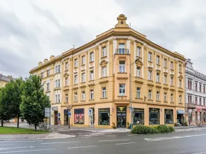 Pronájem bytu 2+kk, Hradec Králové, náměstí Svobody, 60 m2