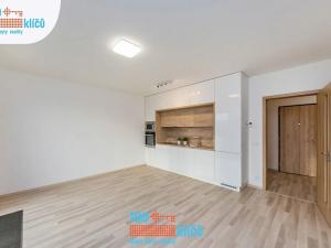 Pronájem bytu 2+kk, Praha - Zbraslav, 53 m2