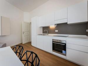 Pronájem bytu 2+kk, Praha - Vinohrady, Čermákova, 37 m2