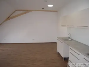 Pronájem bytu 1+kk, Vodňany, nám. Svobody, 45 m2