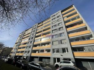 Pronájem bytu 3+1, Praha - Strašnice, Vyžlovská, 75 m2