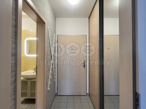 Prodej bytu 1+kk, Praha - Malešice, Ungarova, 32 m2