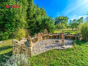 Prodej rodinného domu, Přerubenice, 301 m2