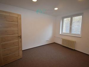 Pronájem bytu 3+1, Chrudim, B. Martinů, 70 m2