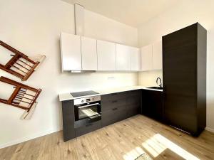 Pronájem bytu 2+kk, Praha - Libeň, Zenklova, 54 m2