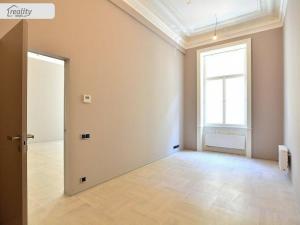 Pronájem kanceláře, Praha - Nové Město, Spálená, 164 m2