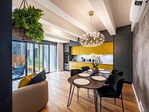 Pronájem bytu 3+kk, Praha - Vinohrady, Římská, 175 m2