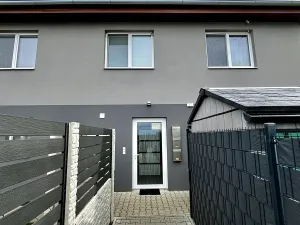 Prodej bytu 3+kk, Polerady, 76 m2