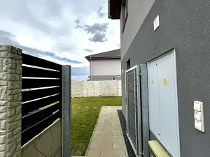 Prodej bytu 3+kk, Polerady, 76 m2