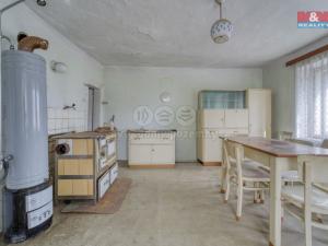 Prodej rodinného domu, Kněževes, Pražská, 67 m2