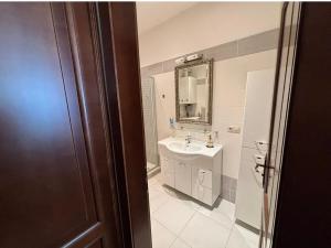 Prodej bytu 3+kk, Karlovy Vary, Vřídelní, 92 m2