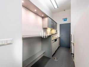 Pronájem kanceláře, Praha - Smíchov, Radlická, 116 m2