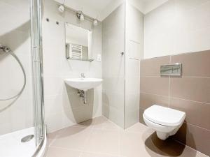 Pronájem bytu 1+kk, Praha - Uhříněves, Františka Diviše, 30 m2