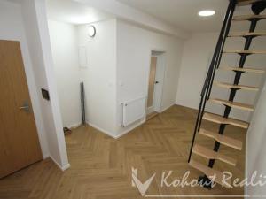 Prodej bytu 3+1, Praha - Kobylisy, Ořechová, 103 m2
