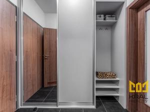 Pronájem bytu 1+kk, Praha - Hostivař, Rižská, 35 m2