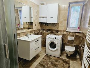 Prodej bytu 2+kk, Uherské Hradiště, Prokopa Holého, 48 m2