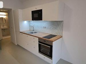 Pronájem bytu 2+kk, Praha - Vršovice, Krymská, 51 m2