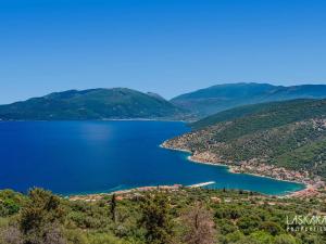 Prodej komerčního pozemku, Kefalonia, Leivathos, Řecko, 20000 m2