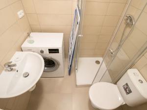 Pronájem bytu 1+kk, Praha - Nové Město, Na zbořenci, 27 m2